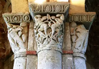 Capitello interno - Pieve o Chiesa Cimiteriale di San Lorenzo a Montiglio Monferrato