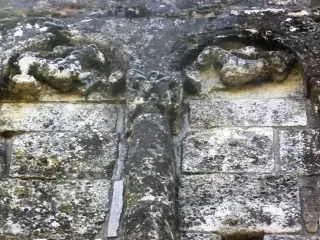 Archetti capitelli e sculture - Torre di San Pietro a Murisengo