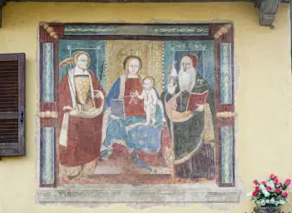 Santa Caterina d'Alessandria, Madonna col Bambino e Sant'Antronio Abate - Casa Privata di Auzate a GozzanoFrazione Auzate