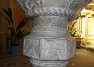 Battistero Zabreri leo - Parrocchiale di Maria Vergine Assunta a Caraglio