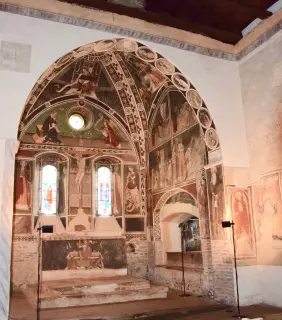 Presbiterio - Pieve di San Pietro a Pianezza