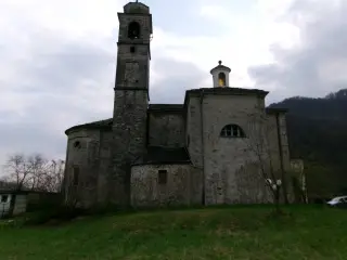 Fianco sinistro - Parrocchiale di San Dionigi Areopagita a VaralloFrazione Locarno