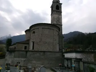 Abside - Parrocchiale di San Dionigi Areopagita a VaralloFrazione Locarno