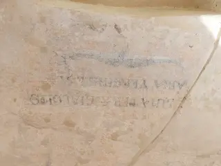 Iscrizione in facciata - Cappella di San Giacomo a Busca