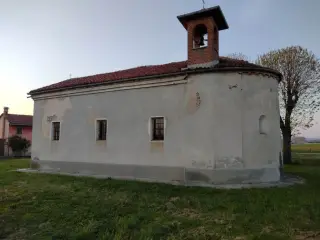 Fianco e abside - Cappella di Sant'Albano a Riva Presso Chieri