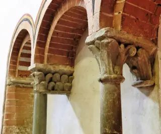 Capitelli - Abbazia di Santa Maria a TortonaFrazione Rivalta Scrivia