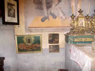 Navata sud particolare San Rocco - Cappella di San Giuliano a SaviglianoFrazione San Giuliano