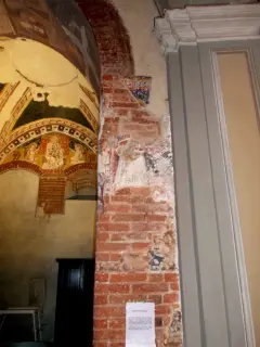 Affreschi alla base dal campanile - Collegiata di Sant'Andrea a Savigliano