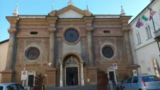 Facciata - Chiesa Abbaziale di San Pietro dei Cassinesi a Savigliano