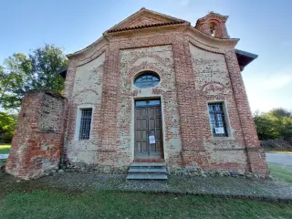 Facciata - Cappella di San Giuliano a Druento