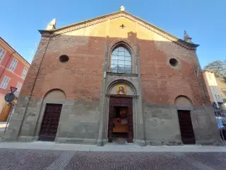 Facciata - Chiesa di Santa Maria Canale o dei Canali a Tortona