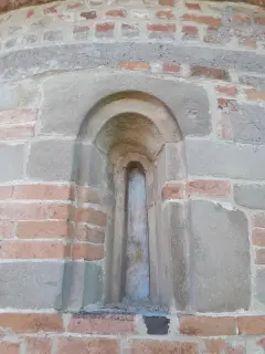 Monofora - Chiesa di San Giorgio a AramengoFrazione Masio