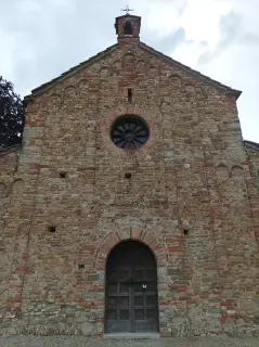Facciata dettaglio - Pieve di Santa Maria a Viguzzolo