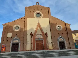 Facciata - Cattedrale dell' Assunta a Saluzzo