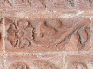 Formella del portale - Cattedrale dell' Assunta a Saluzzo