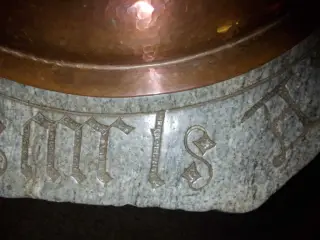 Fonte battesimale parte superiore - Parrocchiale di Sant'Andrea a Brossasco