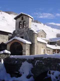 Facciata - Parrocchiale di Sant'Antonio a PontechianaleFrazione Chianale