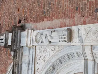 Portale dettaglio - Collegiata dell' Assunta a Revello