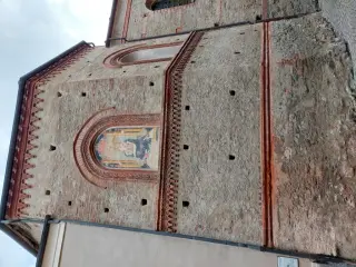 Abside e affresco della Madonna col Bambino - Parrocchiale di San Martino a Sanfront