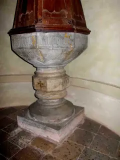 Fonte battesimale - Campanile Antica Chiesa di San Giovanni Battista a Barge