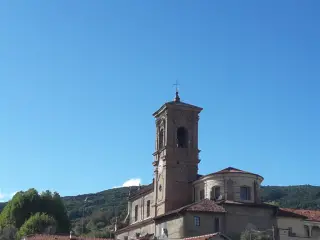 Abside e campanile - Chiesa di San Verano o Santa Maria a PineroloFrazione Abbadia Alpina