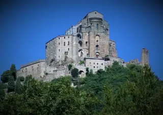 Vista d'insieme - Sacra o Sagra di San Michele a Sant'Ambrogio di TorinoFrazione Sacra di San Michele