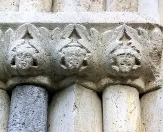 Capitelli - Chiesa di San Francesco a Susa