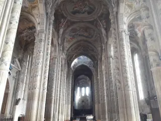 Interno - Cattedrale di Maria Assunta e San Gottardo a Asti