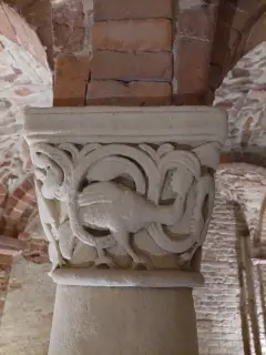 Capitello - Chiesa-cripta di Sant'Anastasio a Asti