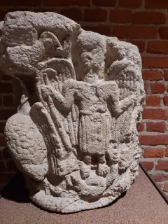 Capitello - Chiesa-cripta di Sant'Anastasio a Asti