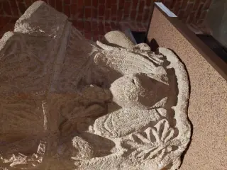 Capitello - Chiesa-cripta di Sant'Anastasio a Asti