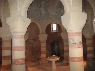 Interno - Battistero o Rotonda di San Pietro in Consavia a Asti