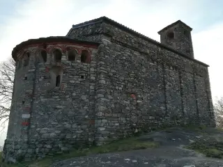 Fianco e Abside - Chiesa di Santo Stefano di Sessano a Chiaverano