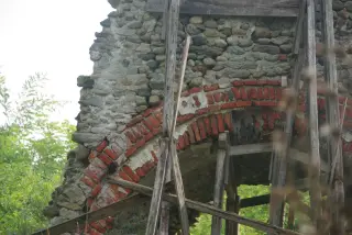 Abside interno - Ruderi Della Chiesa di Santa Maria d'Areglio o Gesiassa a Borgo d'AleFrazione Areglio