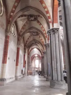 Navata - Basilica di Sant'Andrea a Vercelli