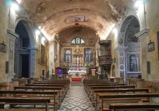Interno - Parrocchiale di San Giorgio a Agrate Conturbia