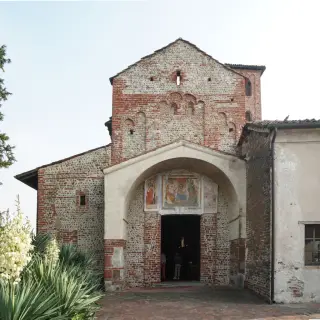 Facciata - Pieve di San Pietro a Casalvolone