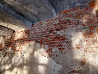 Muratura a lisca di pesce - Parrocchiale di San Giorgio e Martino o della Natività di Maria a Vicolungo