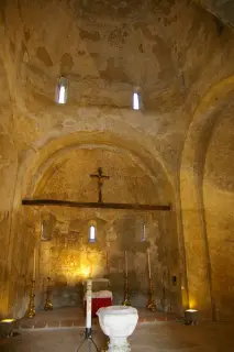 Interno - Battistero di San Giovanni Battista a Biella