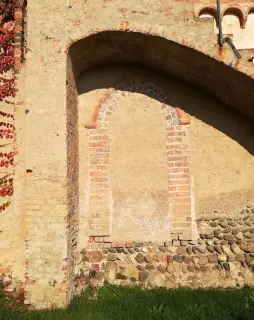 Archetti pensili - Chiesa della Madonna di Cerniori o Santa Maria de Cerniori a RoasioFrazione Curavecchia