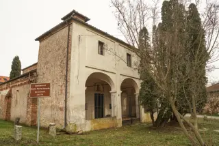 Facciata - Chiesa della Madonna di Cerniori o Santa Maria de Cerniori a RoasioFrazione Curavecchia