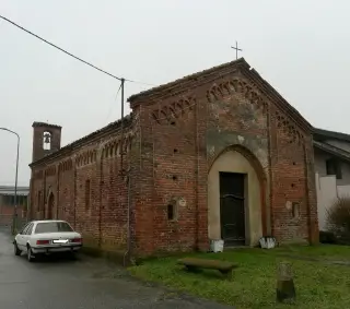 Facciata e fianco sinistro - Chiesa di San Sebastiano a Fontanetto Po