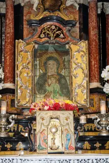 Madonna del Latte o del Sangue - Chiesa e Santuario di San Maurizio e della Madonna del Sangue a Re