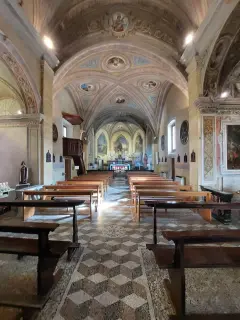 Interno - Chiesa di San Vittore a StresaFrazione Isola dei Pescatori