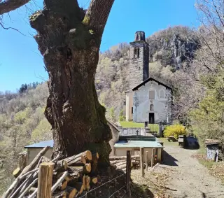 Vista - Chiesa di Sant'Antonio Abate a ValduggiaFrazione Colma