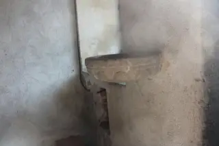 Acquasantiera - Chiesa di San Leonardo a Borgomanero