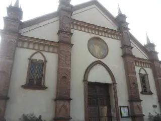Facciata - Chiesa di Santa Caterina a Vigone