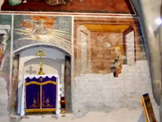 Presbiterio, parete Sud, nicchia con Annunciazione alla finestra - Cappella di Santa Maria Assunta o della Stella a MacelloFrazione Stella