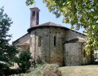 Absidi - Chiesa di Santa Maria del Monastero a Manta