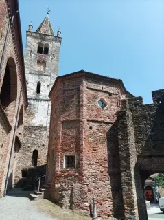 Campanile - Chiesa Castellana Ex Parrocchiale dei Santi Filippo e Giacomo a Verzuolo